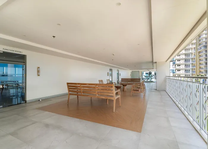 Apartahotel 2br With Sea View Near Airport, Of Dreams, Moa, And Beside Okada